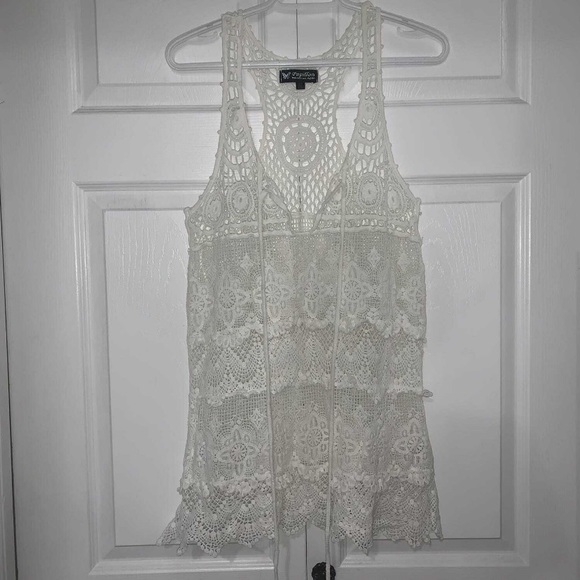 EUC Papillon Crochet Tie Top | Boho Festival - Picture 3 of 6